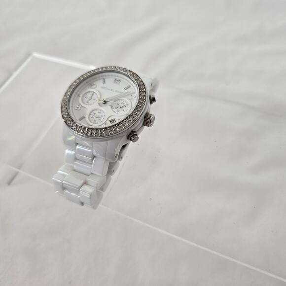 WOMENS MICHAEL KORS Runway White Dial Ceramic Strap with Glitz MK5188 - Picture 11 of 14